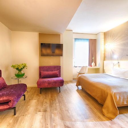 Leonardo Hotel Berlin Mitte Esterno foto